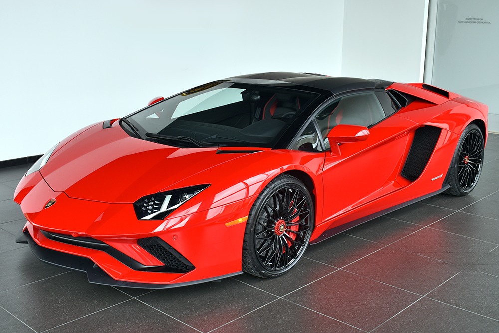 Lamborghini Aventador S V12 - Luxury Garage Bratislava